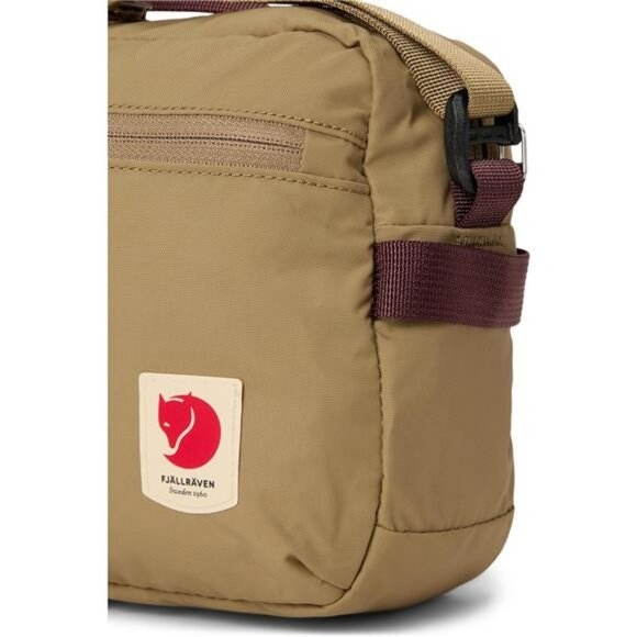 Lightweight crossbody travel bag recycled nylon adjustable strap packable purse - Picture 4 of 7